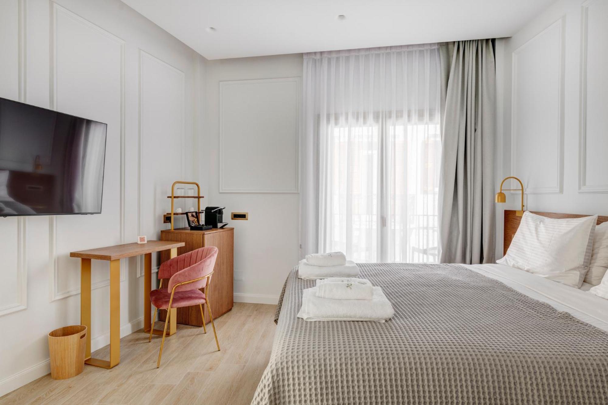 에르무폴리 Eclectic Syros B&B 외부 사진