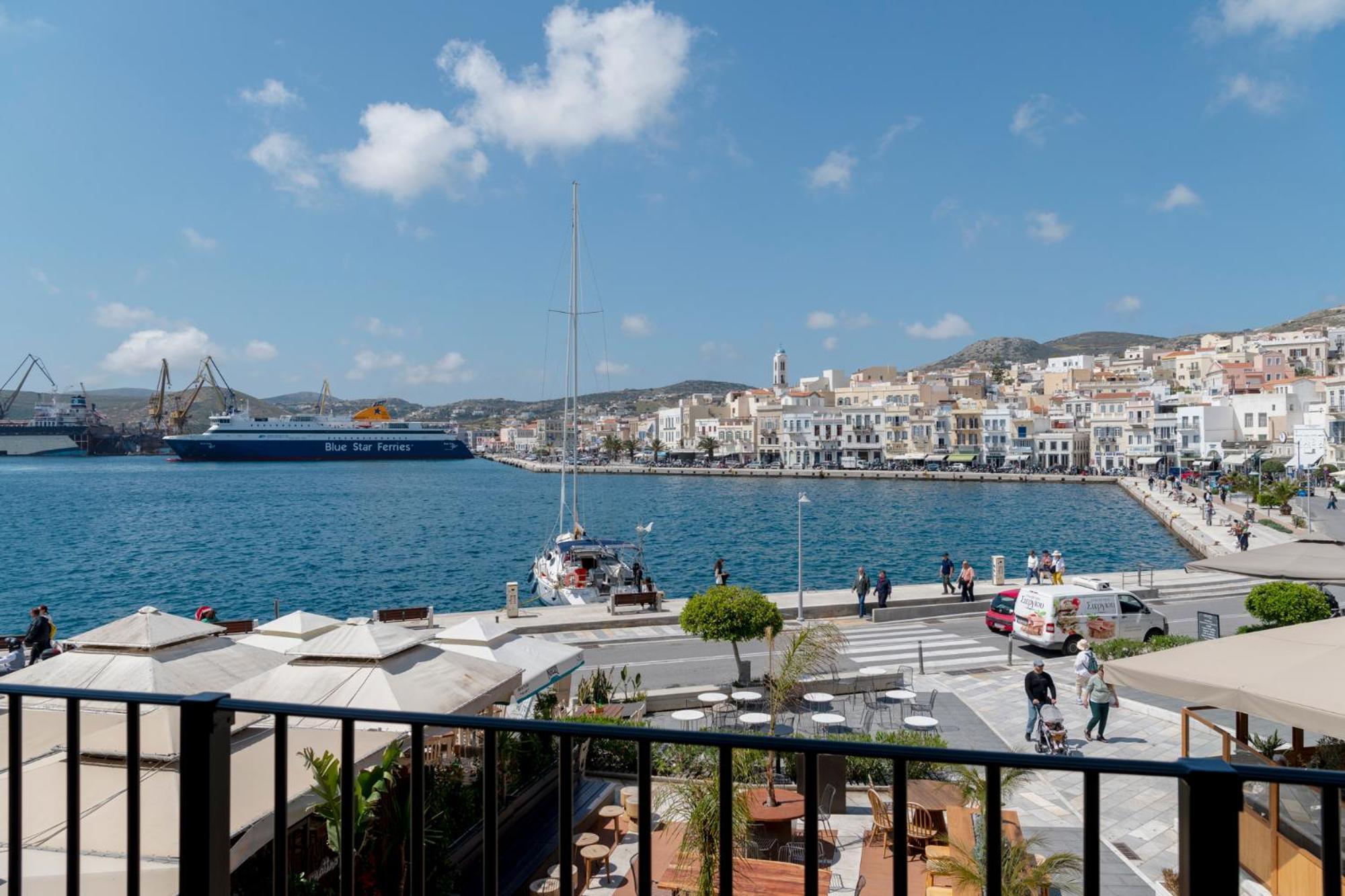 에르무폴리 Eclectic Syros B&B 외부 사진