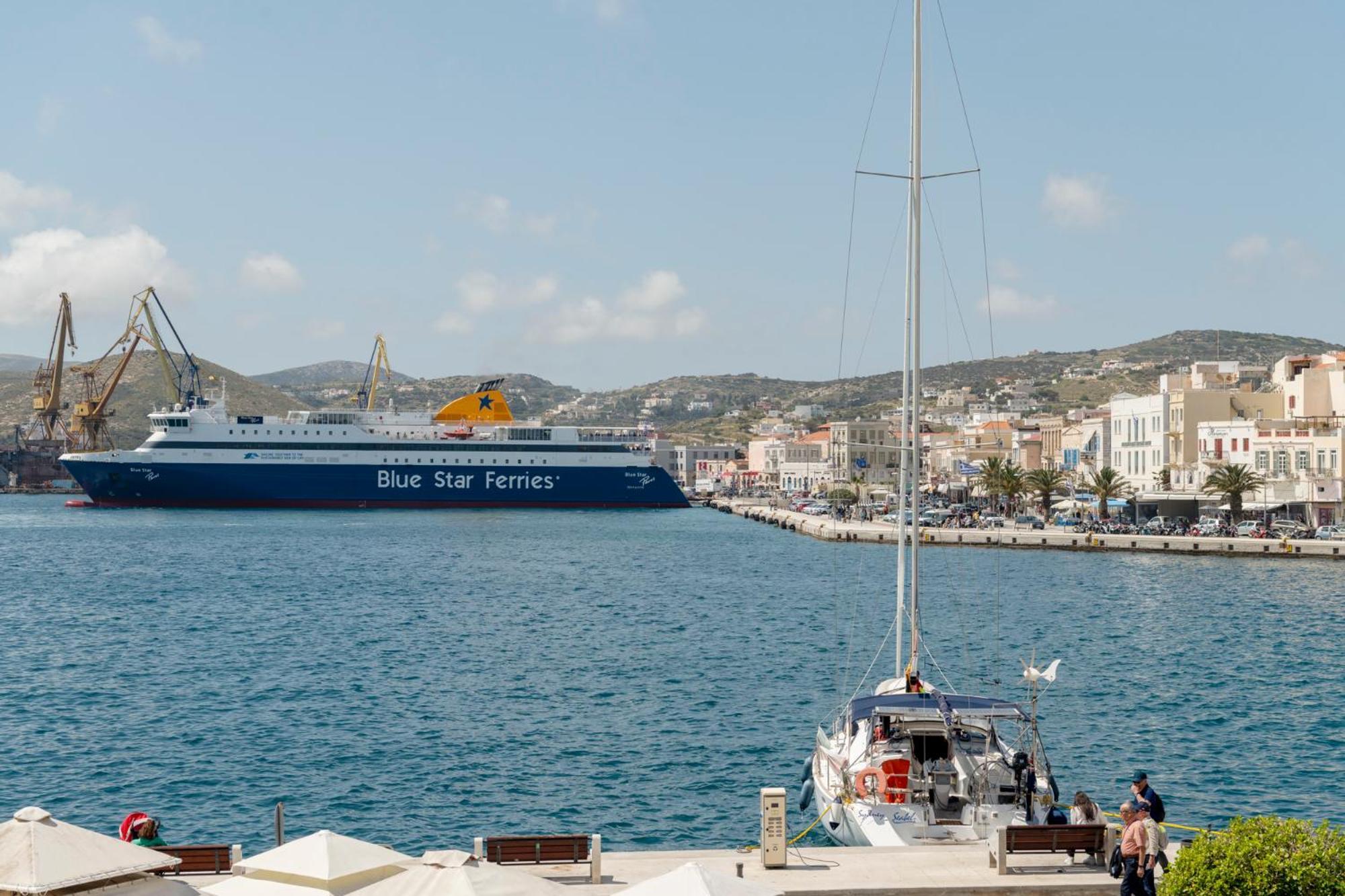 에르무폴리 Eclectic Syros B&B 외부 사진