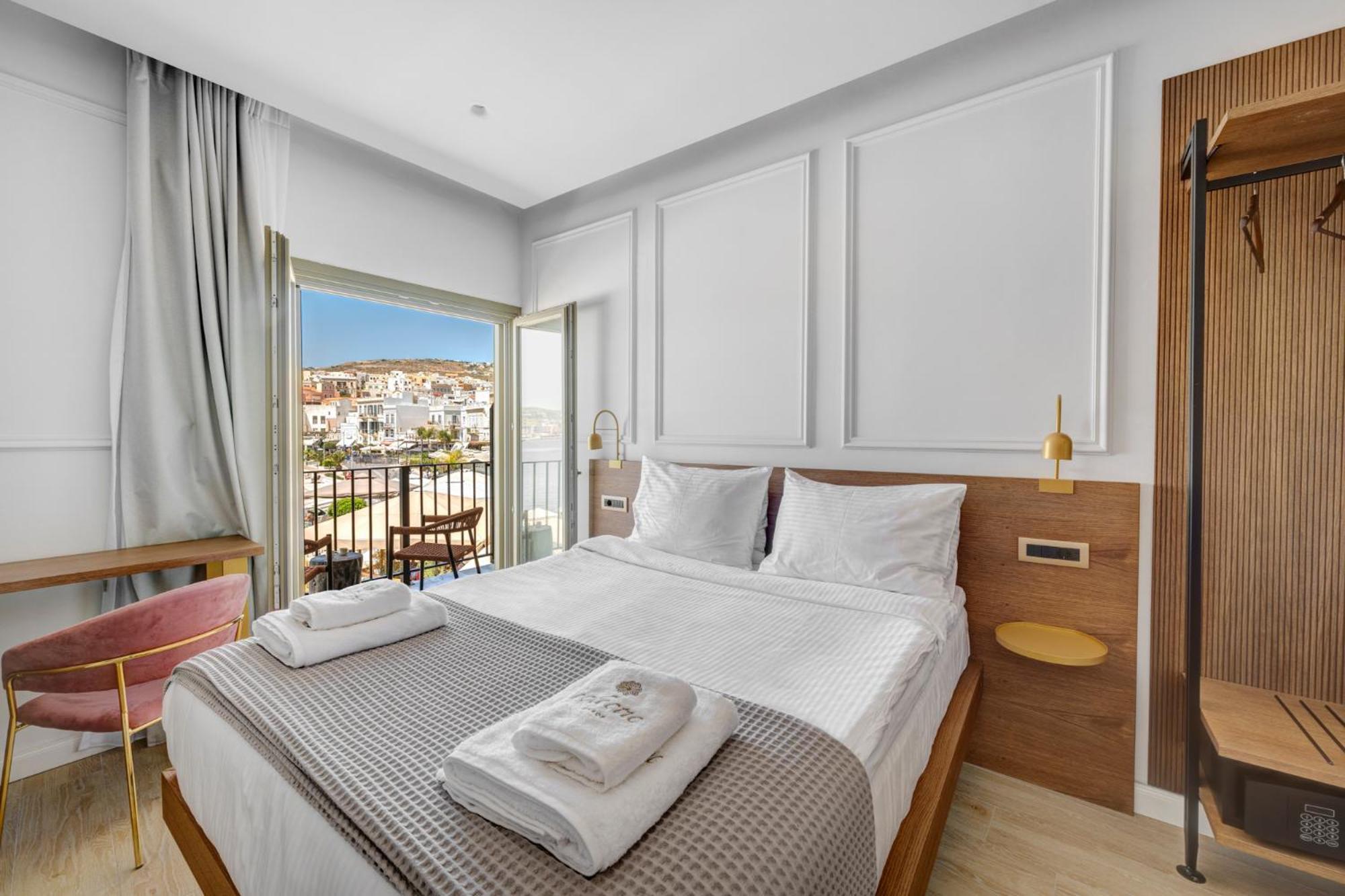 에르무폴리 Eclectic Syros B&B 외부 사진