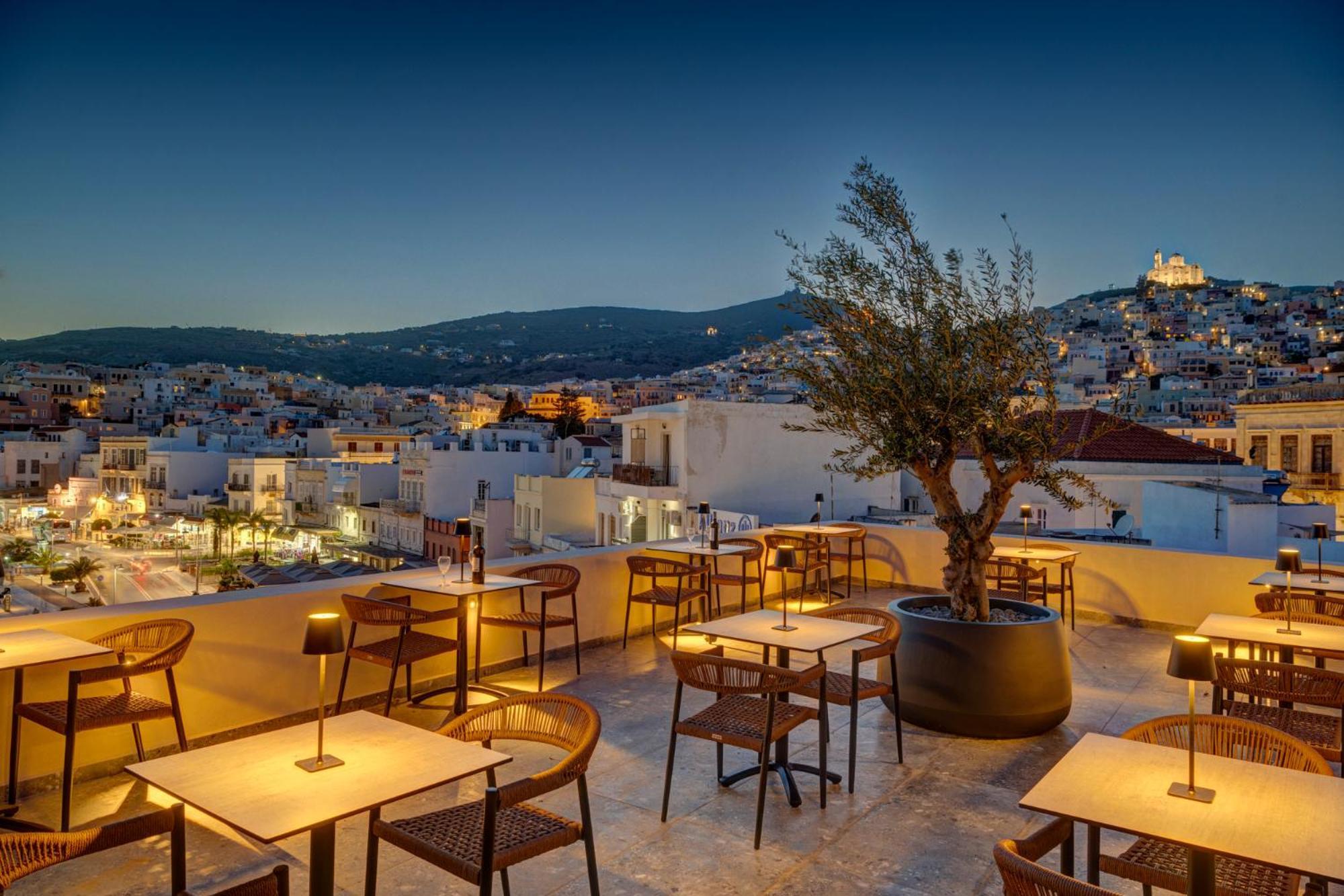 에르무폴리 Eclectic Syros B&B 외부 사진